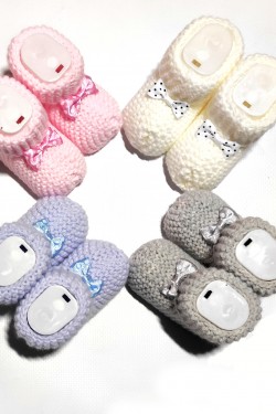 Papyon İşlemeli Patik