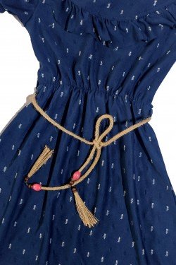 Yaka Detaylı Belden Büzgülü Elbise Yaka Detaylı Belden Büzgülü Elbise