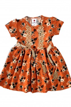 Dantel ve Düğme Detaylı Elbise