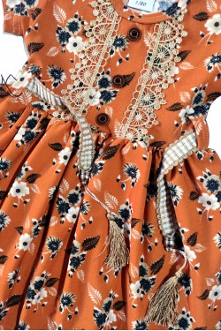 Dantel ve Düğme Detaylı Elbise Dantel ve Düğme Detaylı Elbise