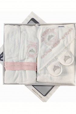 Taç İşlemeli Bornoz Takım Taç İşlemeli Bornoz Takım